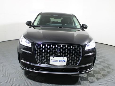 Used 2024 Lincoln Corsair Reserve image 3