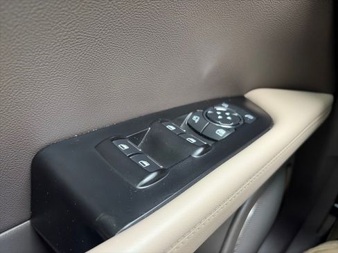 Used 2022 Lincoln Nautilus Reserve AWD/4WD image 28