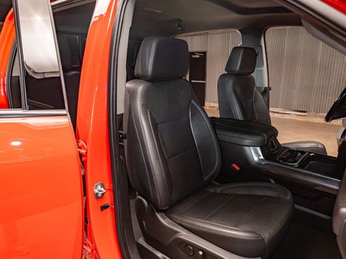 Used 2024 Chevrolet Silverado 2500 LTZ w/ LTZ Convenience Package AWD/4WD image 26