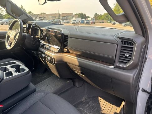 Used 2024 GMC Sierra 1500 Elevation AWD/4WD image 15