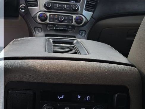 Used 2017 Chevrolet Tahoe LT w/ LT Signature Package RWD image 15