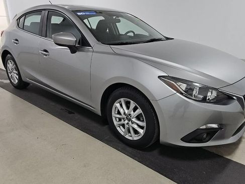 Used 2016 MAZDA MAZDA3 i Touring FWD image 2