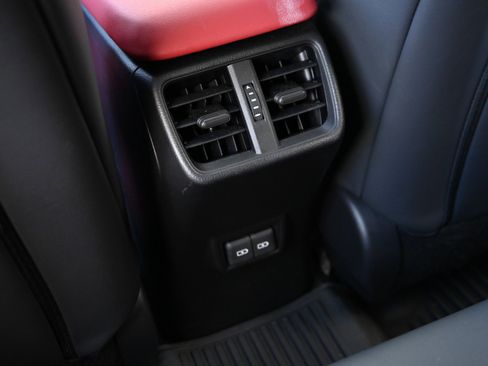 Used 2023 Lexus UX 250h F Sport FWD image 31