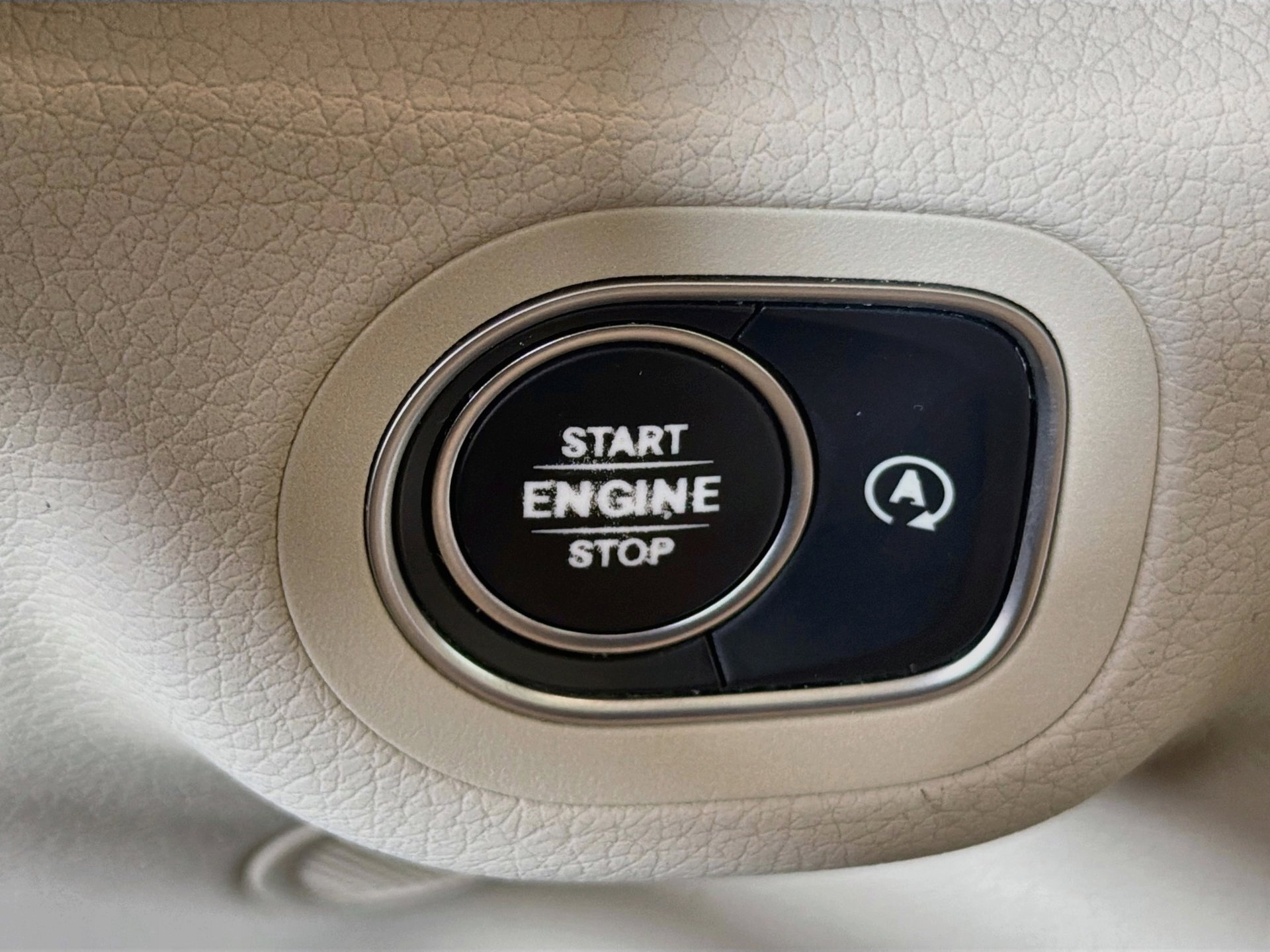 Used 2020 Mercedes-Benz GLS 580 4MATIC image 34