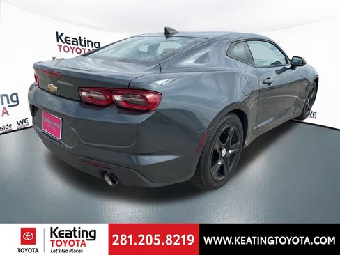 Used 2019 Chevrolet Camaro LT image 7