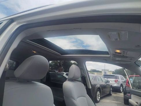 Used 2016 Subaru Forester 2.5i Premium w/ All-Weather Package AWD/4WD image 24