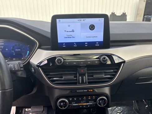 Used 2021 Ford Escape SEL w/ Technology Package AWD/4WD image 18
