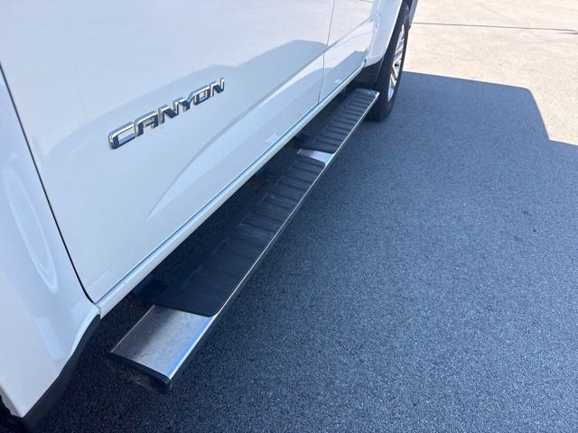 Used 2016 GMC Canyon SLT AWD/4WD image 12