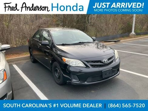Used 2011 Toyota Corolla LE image 1