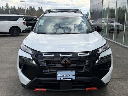 New 2026 Nissan Rogue SV AWD/4WD image 3