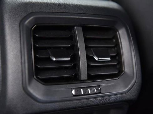 Used 2022 Volkswagen Tiguan SEL R-Line AWD/4WD image 25