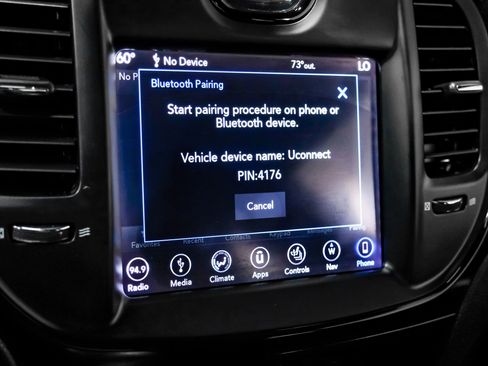 Used 2018 Chrysler 300 S w/ 300S Premium Group RWD image 41