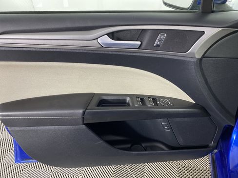 Used 2018 Ford Fusion S image 12