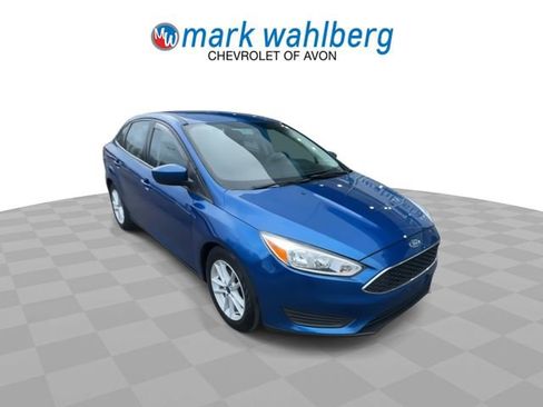 Used 2018 Ford Focus SE image 2