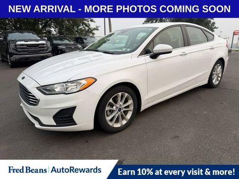 Used 2020 Ford Fusion SE FWD image 3