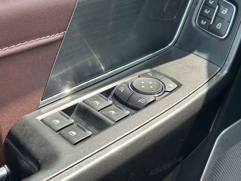 Used 2021 Ford F150 Lariat w/ Equipment Group 502A High AWD/4WD image 23
