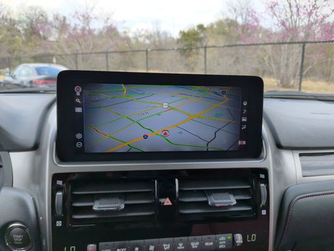 Used 2023 Lexus GX 460 Premium w/ Premium Package image 12