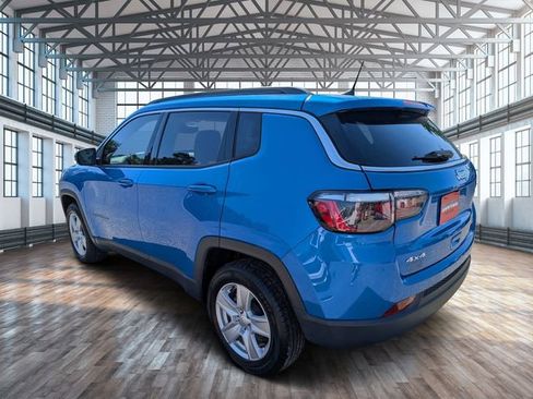 Used 2022 Jeep Compass Latitude w/ Convenience Group AWD/4WD image 6