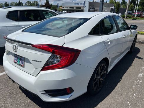 Used 2019 Honda Civic Sport image 4