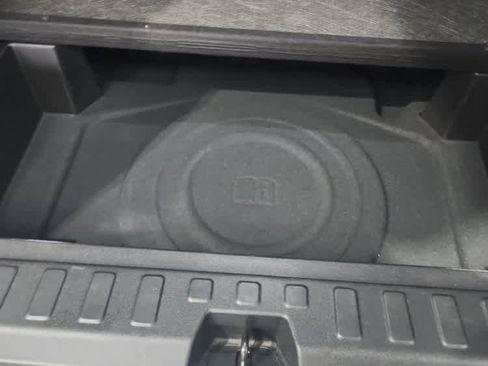 Used 2019 Chevrolet Equinox Premier w/ Premier Redline Edition image 29