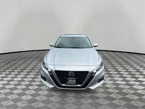 Used 2019 Nissan Altima 2.5 SV FWD image 3