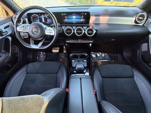 Certified 2023 Mercedes-Benz CLA 250 image 28