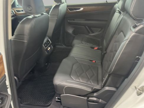 Used 2026 Volkswagen Atlas SE AWD/4WD image 24