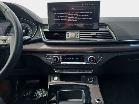 Used 2021 Audi Q5 e Premium Plus w/ Premium Plus Package AWD/4WD image 23