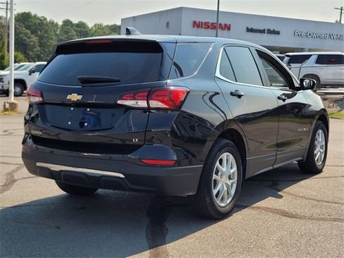 Used 2023 Chevrolet Equinox LT image 3