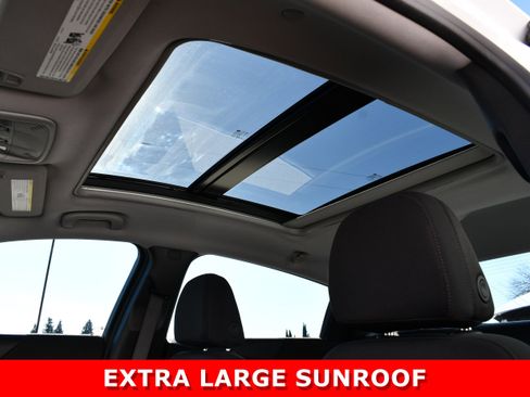 Used 2024 Chevrolet Malibu LT image 19