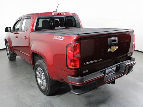 Used 2017 Chevrolet Colorado Z71 image 3