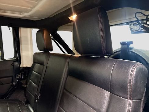Used 2012 Jeep Wrangler Unlimited Sahara AWD/4WD image 20
