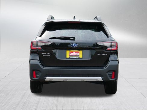 Used 2022 Subaru Outback Limited AWD/4WD image 6