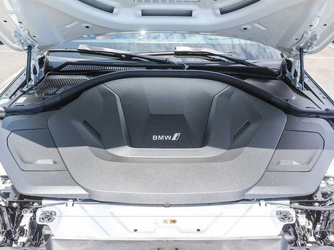 New 2026 BMW i4 eDrive40 w/ M Sport Package RWD image 36