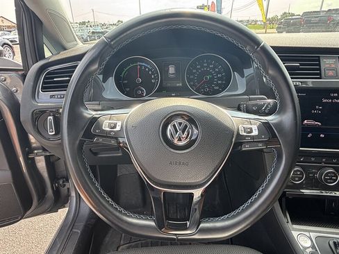 Used 2019 Volkswagen e-Golf SE w/ Driver Assistance Package image 14