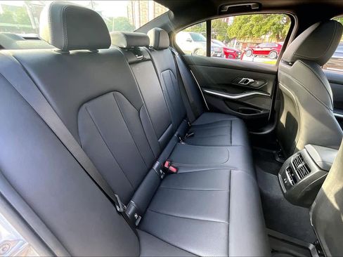Used 2026 BMW 330i Sedan w/ M Sport Package RWD image 19