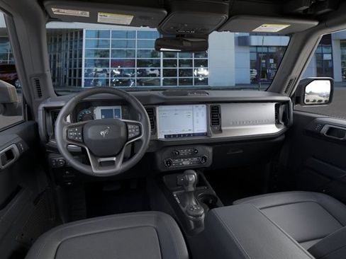 New 2025 Ford Bronco Outer Banks image 9