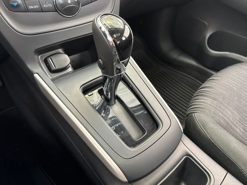 Used 2019 Nissan Sentra SV w/ Special Edition Package FWD image 27