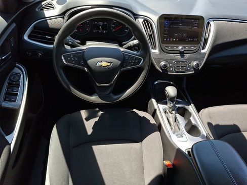Used 2024 Chevrolet Malibu LT FWD image 11