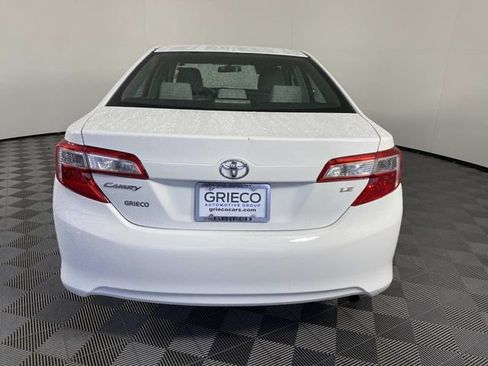 Used 2012 Toyota Camry LE FWD image 7