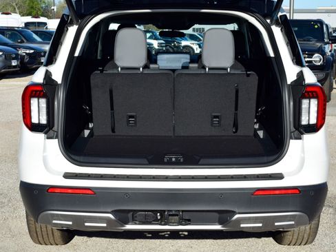 New 2026 Ford Explorer Active w/ Active Comfort Package image 22