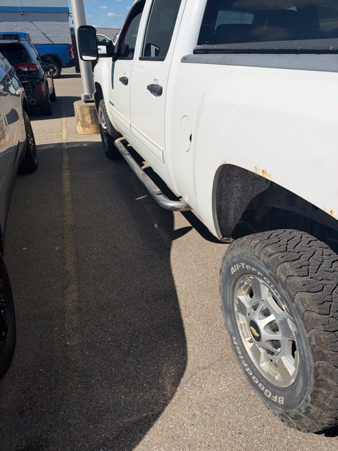Used 2011 Chevrolet Silverado 2500 LT w/ Interior Plus Package AWD/4WD image 15