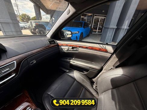 Used 2013 Mercedes-Benz S 63 AMG image 24