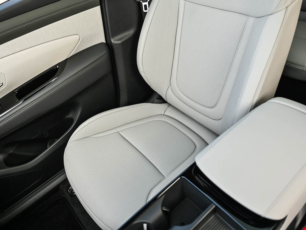New 2026 Hyundai Tucson Limited AWD/4WD image 26