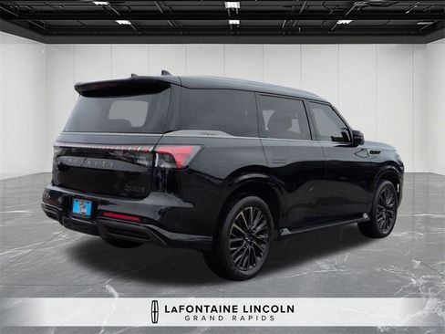 Used 2025 INFINITI QX80 Autograph image 5