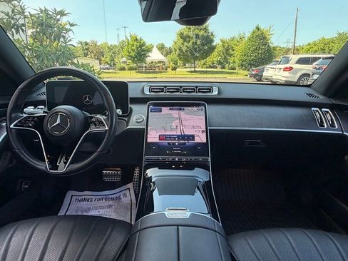 Used 2022 Mercedes-Benz S 500 4MATIC w/ AMG Line Package image 24