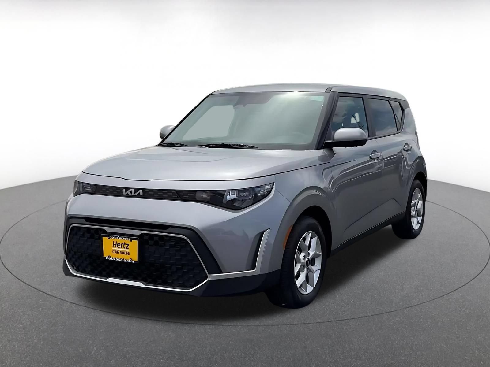 Used 2025 Kia Soul LX w/ LX Technology Package FWD image 6
