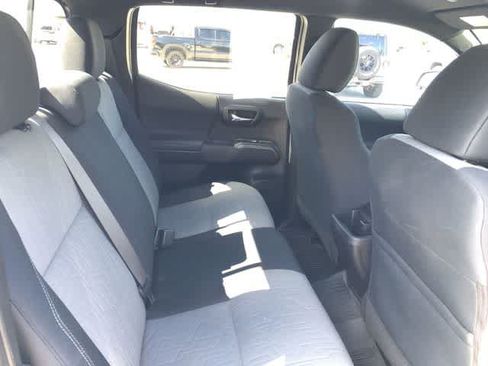 Used 2021 Toyota Tacoma TRD Off-Road AWD/4WD image 35