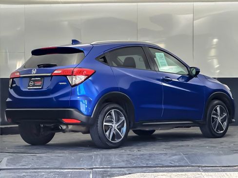 Used 2021 Honda HR-V EX image 3