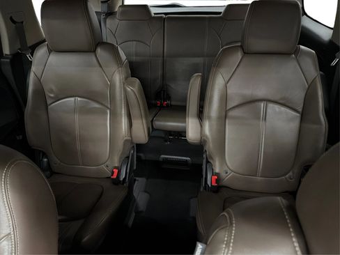 Used 2016 GMC Acadia SLT FWD image 30